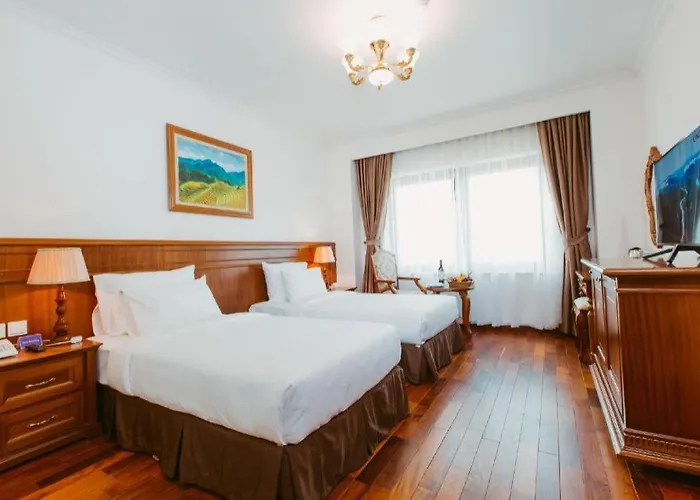 Khách sạn New Day Hạ Long
