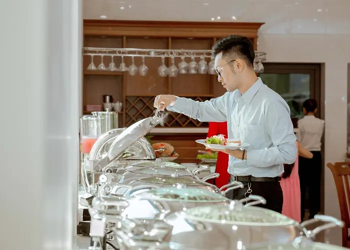New Day Khách sạn